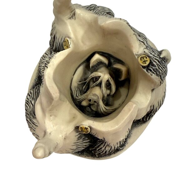 Harmony Kingdom Scotland Yard Dog Figurine Collectible Box Made in England 2001 - Picture 10 of 15